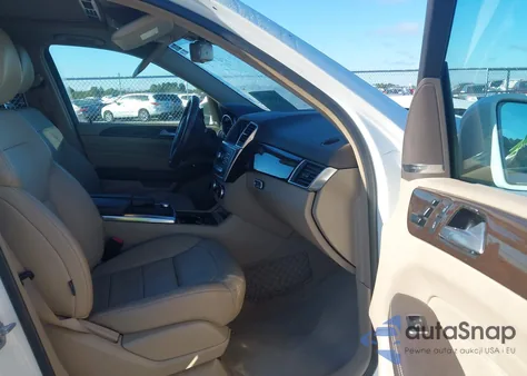 2015 Mercedes-Benz Ml 350 4Matic z USA, uszkodzony, nr VIN 4JGDA5HB8FA569596